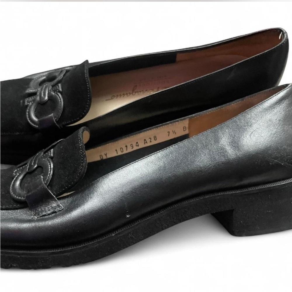 Salvatore Ferragamo Women’s Black Leather Loafers Size 7.5B - Picture 6 of 7